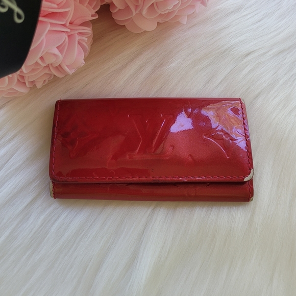 🔑 Louis Vuitton Vernis Red 4 Key Holder - Picture 16 of 16